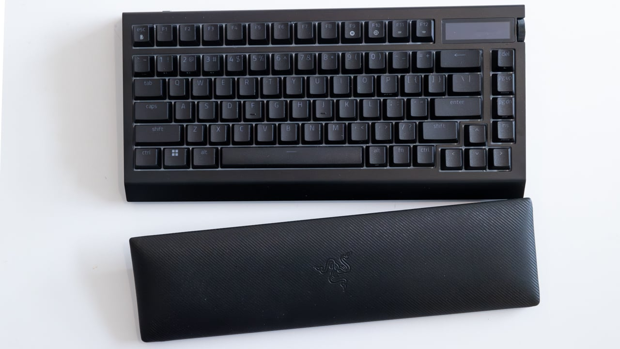 Keyboard Razer BLACKWIDOW V4 75% Pro Wireless/Bluetooth Chroma RGB + Underglow LED RGB , Orange Switches , Black , RZ03-05130100-R3M1 - Albagame