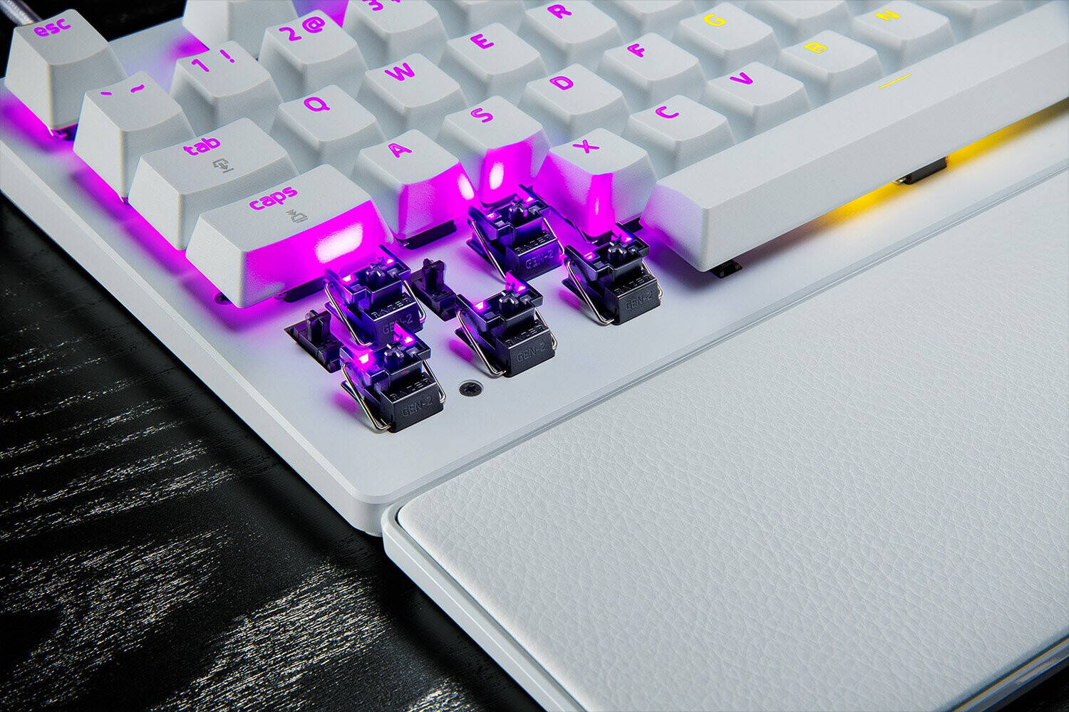 Keyboard Razer HUNTSMAN V3 PRO TKL , Chroma RGB , Analog Optical Switch Gen-2 , Rapid Trigger , US Layout , White , RZ03-04981700-R3M1 - Albagame
