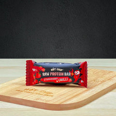 Chocolate Protein Bar Hot Chip Chilli & Strawberry 35Gr - Albagame