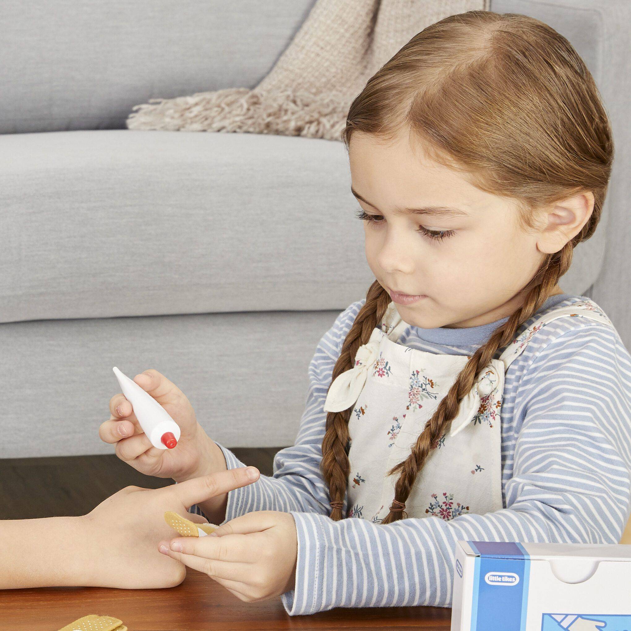 Little Tikes First Aid Kit - Albagame